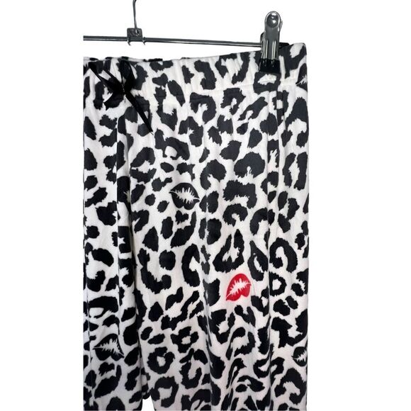 NWT Emme Jordan Soft Cheetah Kiss Print Pajama Lounge/Pajama Pants - Picture 2 of 4